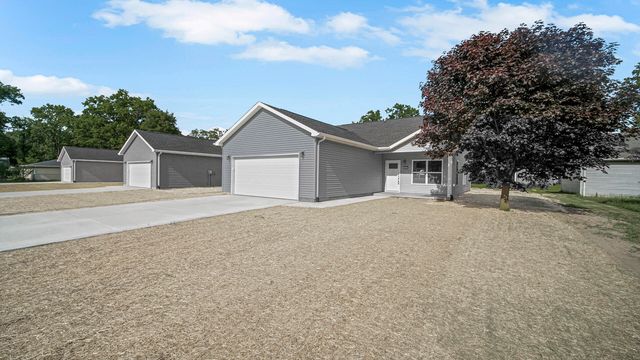 2865 Benton Street, Lake Station, IN 46405