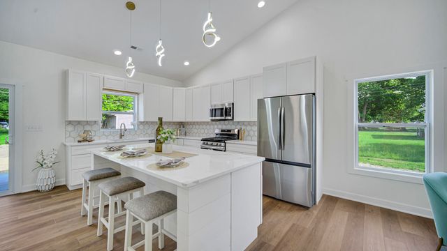 2865 Benton Street, Lake Station, IN 46405