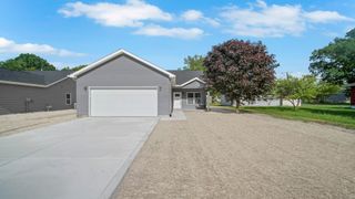 2865 Benton Street, Lake Station, IN 46405