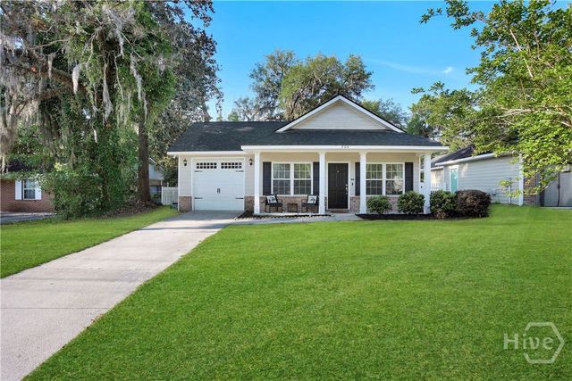 200 Wilson Avenue, Hinesville, GA 31313