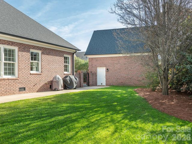 781 King Fredrick Lane SW 207, Concord, NC 28027