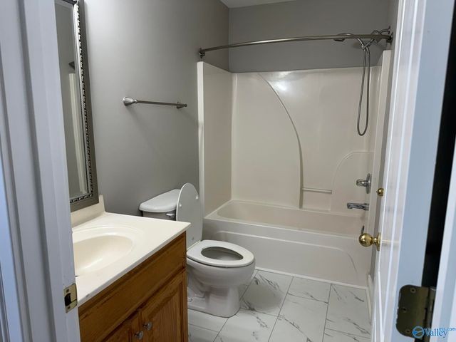 16774 Mulberry Lane, Athens, AL 35613
