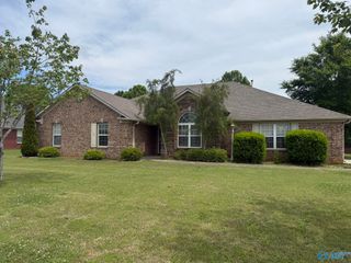 16774 Mulberry Lane, Athens, AL 35613