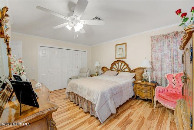 28 Inverell Drive, Toms River, NJ 08757
