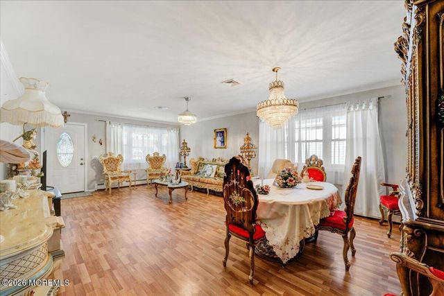 28 Inverell Drive, Toms River, NJ 08757