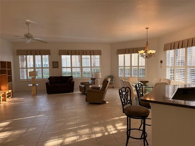1802 TRIANO CIRCLE 1802, Venice, FL 34292