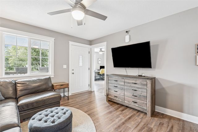 2325 SE 6th Street, Des Moines, IA 50315