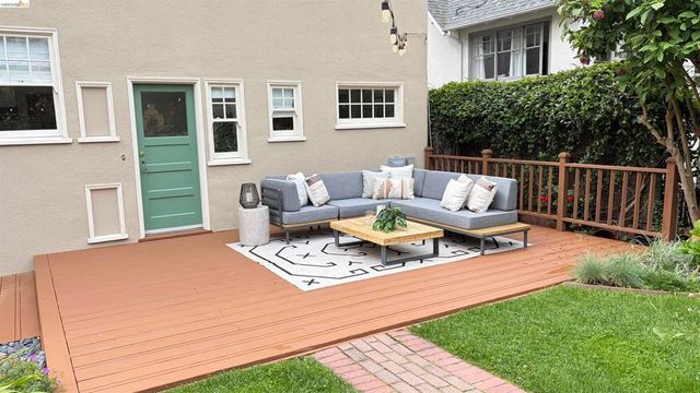 806 Mandana Blvd, Oakland, CA 94610