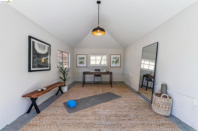 806 Mandana Blvd, Oakland, CA 94610