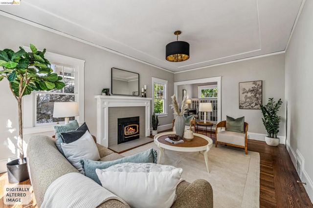 806 Mandana Blvd, Oakland, CA 94610
