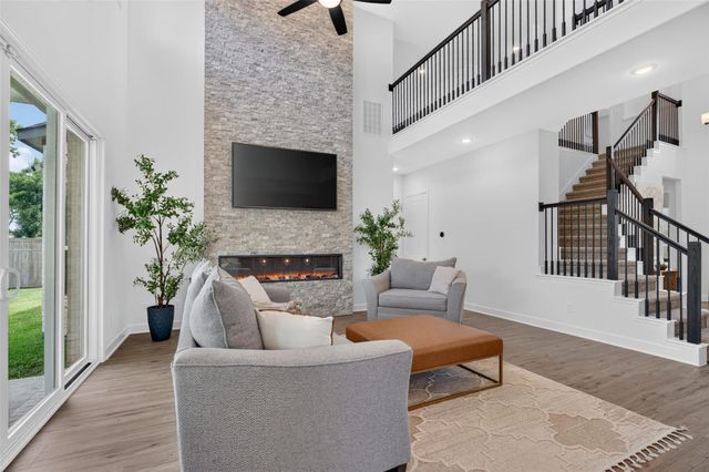 1923 Cathedral Bend Drive, Missouri City, TX 77459