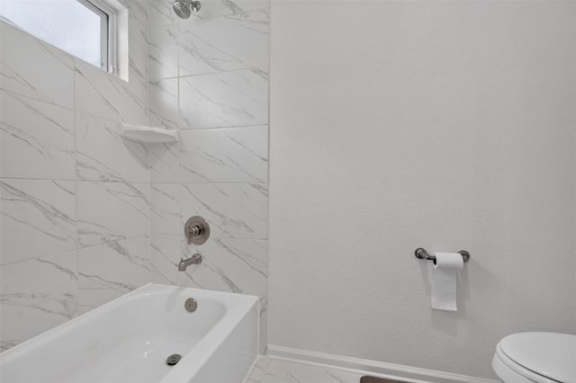 1923 Cathedral Bend Drive, Missouri City, TX 77459