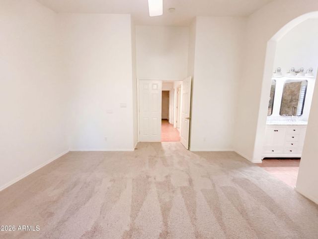 7925 W HARMONY Lane, Peoria, AZ 85382