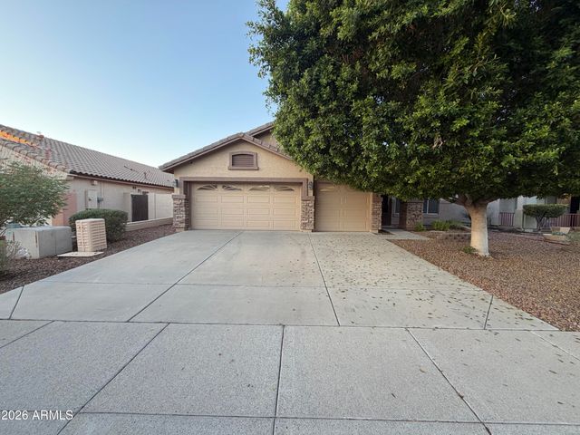 7925 W HARMONY Lane, Peoria, AZ 85382