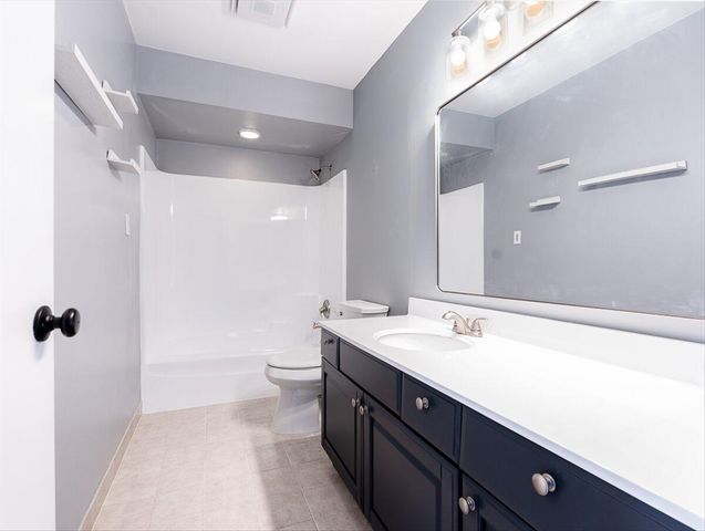 239 Carnoustie Court, Schererville, IN 46375