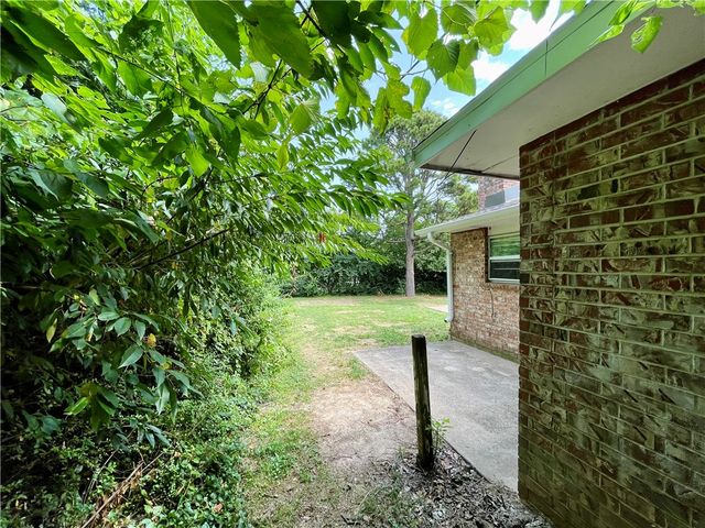 2100 Dee Avenue, Springdale, AR 72762