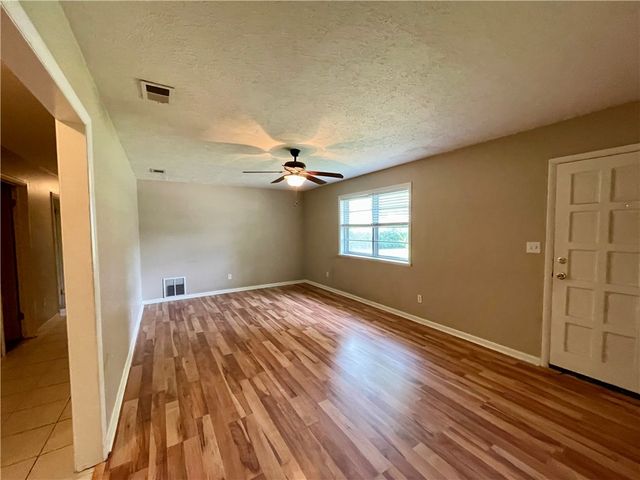 2100 Dee Avenue, Springdale, AR 72762