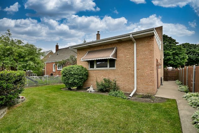 1620 N 73rd Court, Elmwood Park, IL 60707
