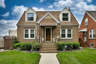 1620 N 73rd Court, Elmwood Park, IL 60707