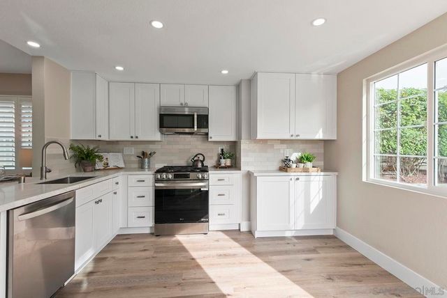 14811 Summerbreeze Way, San Diego, CA 92128