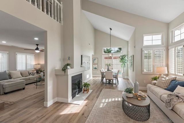 14811 Summerbreeze Way, San Diego, CA 92128