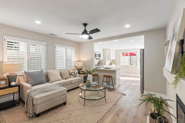 14811 Summerbreeze Way, San Diego, CA 92128