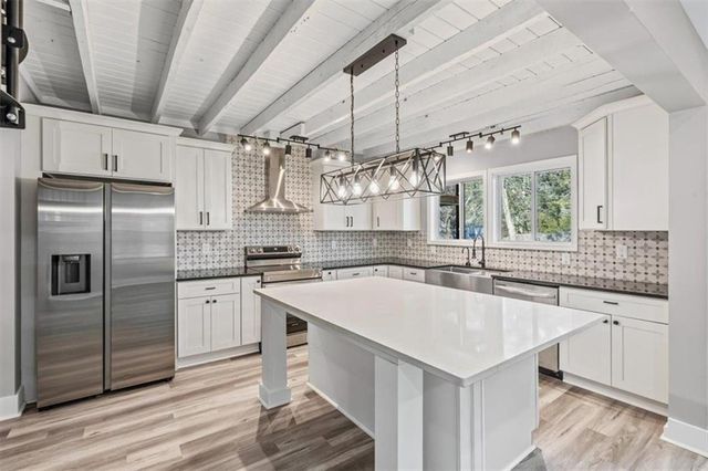 18 FARMER NW Road, Cartersville, GA 30120