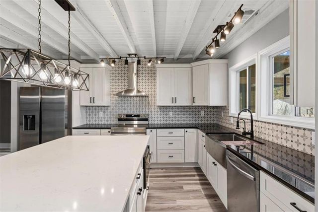 18 FARMER NW Road, Cartersville, GA 30120