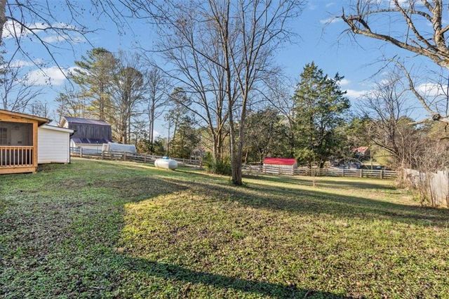 18 FARMER NW Road, Cartersville, GA 30120
