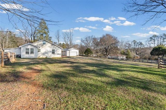 18 FARMER NW Road, Cartersville, GA 30120