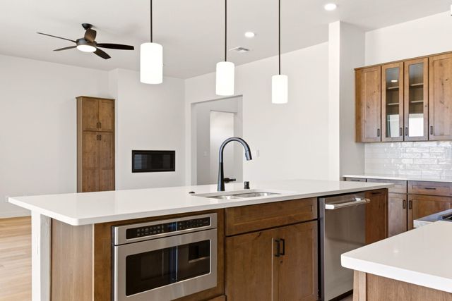 1616 Pine Road NE, Rio Rancho, NM 87144