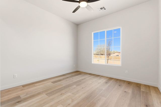 1616 Pine Road NE, Rio Rancho, NM 87144