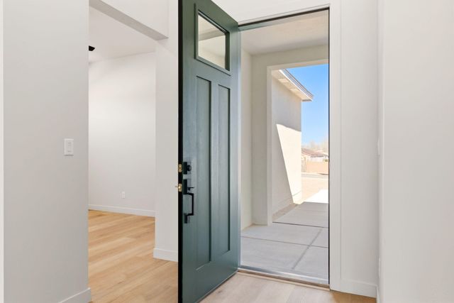 1616 Pine Road NE, Rio Rancho, NM 87144