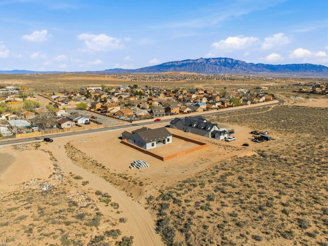 1616 Pine Road NE, Rio Rancho, NM 87144