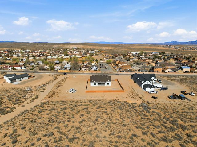 1616 Pine Road NE, Rio Rancho, NM 87144