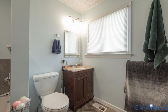 165 Ironwood Rd, North Chesterfield, VA 23236