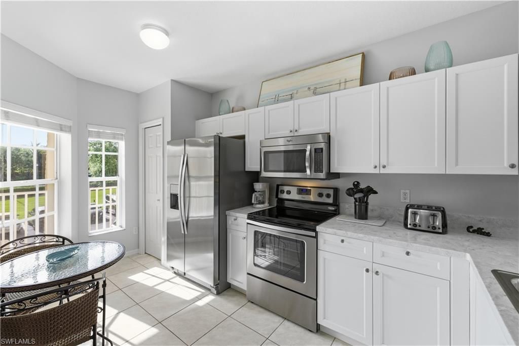 9175 Celeste DR 204, NAPLES, FL 34113 — photo 5
