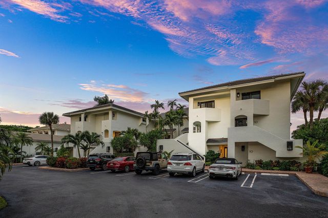 931 Palm Trail 4, Delray Beach, FL 33483