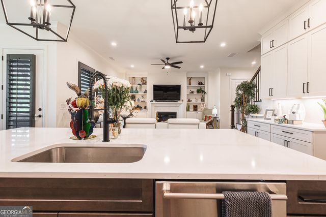 1255 Lakeside Overlook, Canton, GA 30114