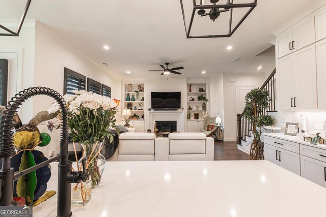 1255 Lakeside Overlook, Canton, GA 30114