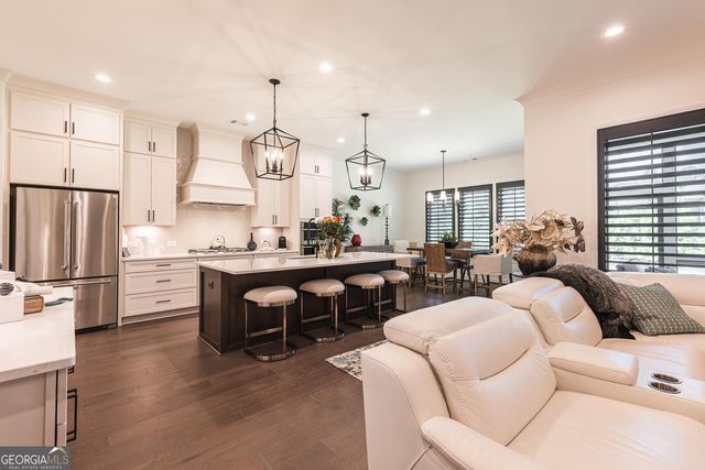 1255 Lakeside Overlook, Canton, GA 30114