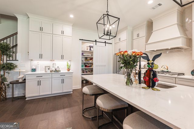 1255 Lakeside Overlook, Canton, GA 30114