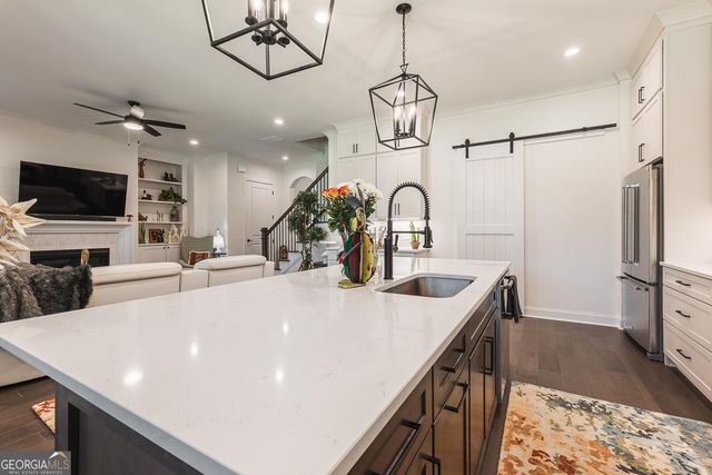 1255 Lakeside Overlook, Canton, GA 30114