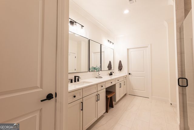 1255 Lakeside Overlook, Canton, GA 30114