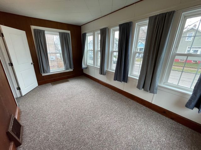 718 W 3RD Street, Erie, PA 16507