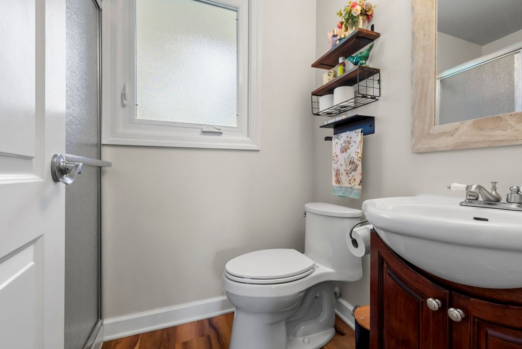 Image 12 of property listing at 15581 Frances Lane, Orland Park, IL 60462
