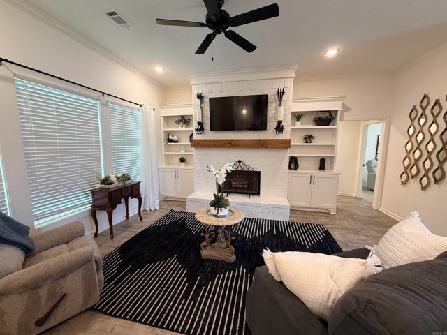 4025 Elizabeth Court, Benton, AR 72019