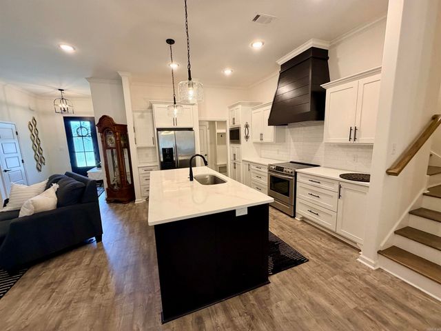 4025 Elizabeth Court, Benton, AR 72019