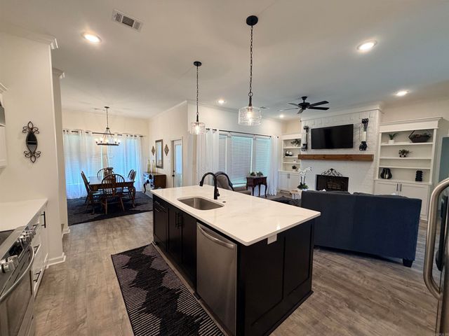 4025 Elizabeth Court, Benton, AR 72019