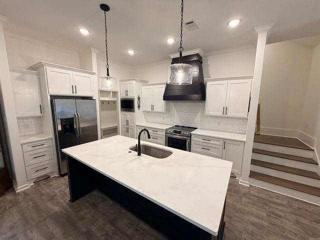 4025 Elizabeth Court, Benton, AR 72019